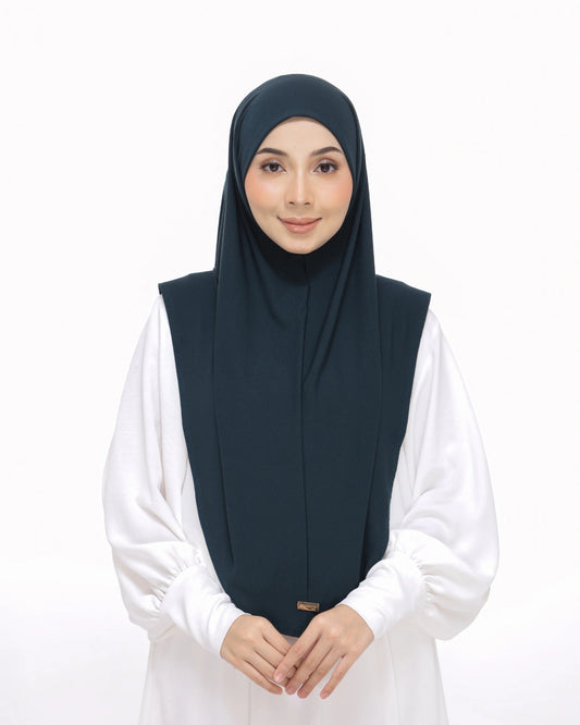emerald sarung safiya