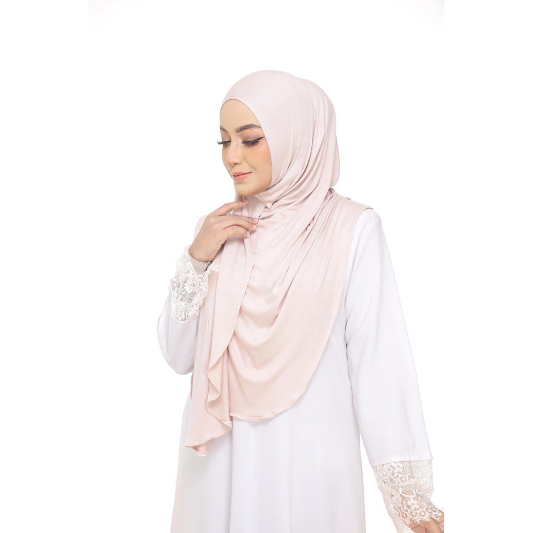 Nurul|Ivory|Bawal Lazy Selapis|Cotton Jersey