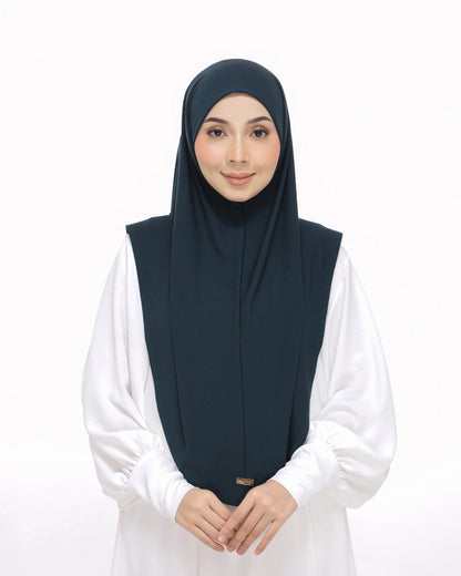 emerald sarung safiya