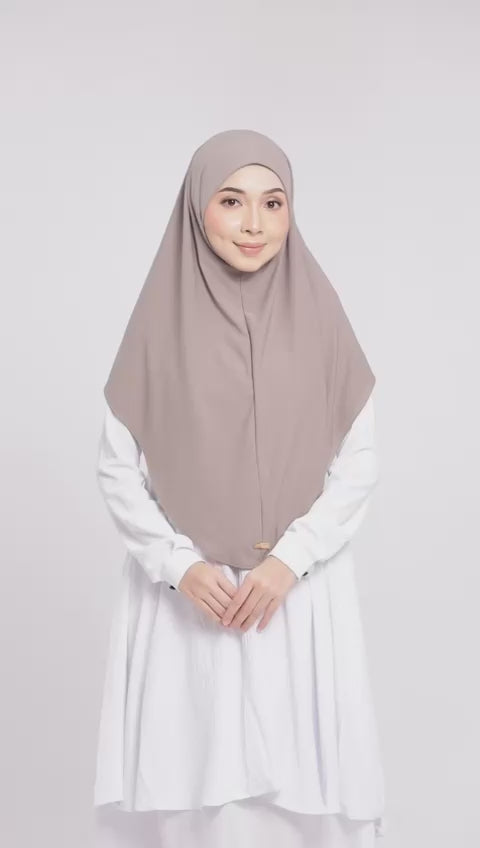 sarung safiya